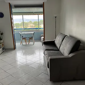 Vue Avec Garage Appartement