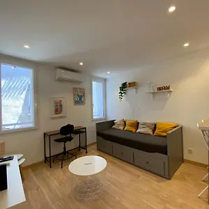 Fanny Wifi Climatise A Pieds 4 Personnes Appartement